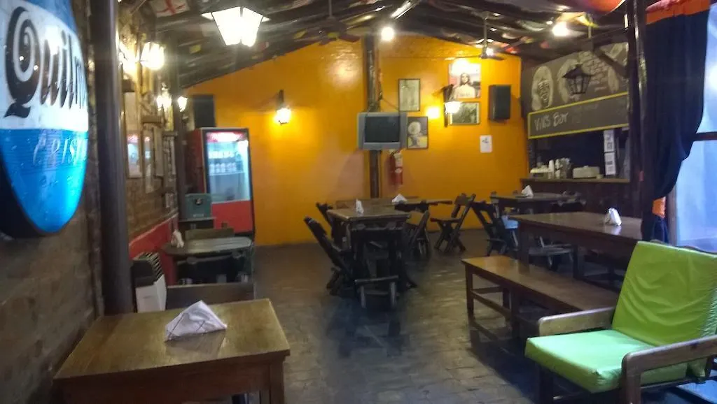Campo Base Youth Hostel Mendoza